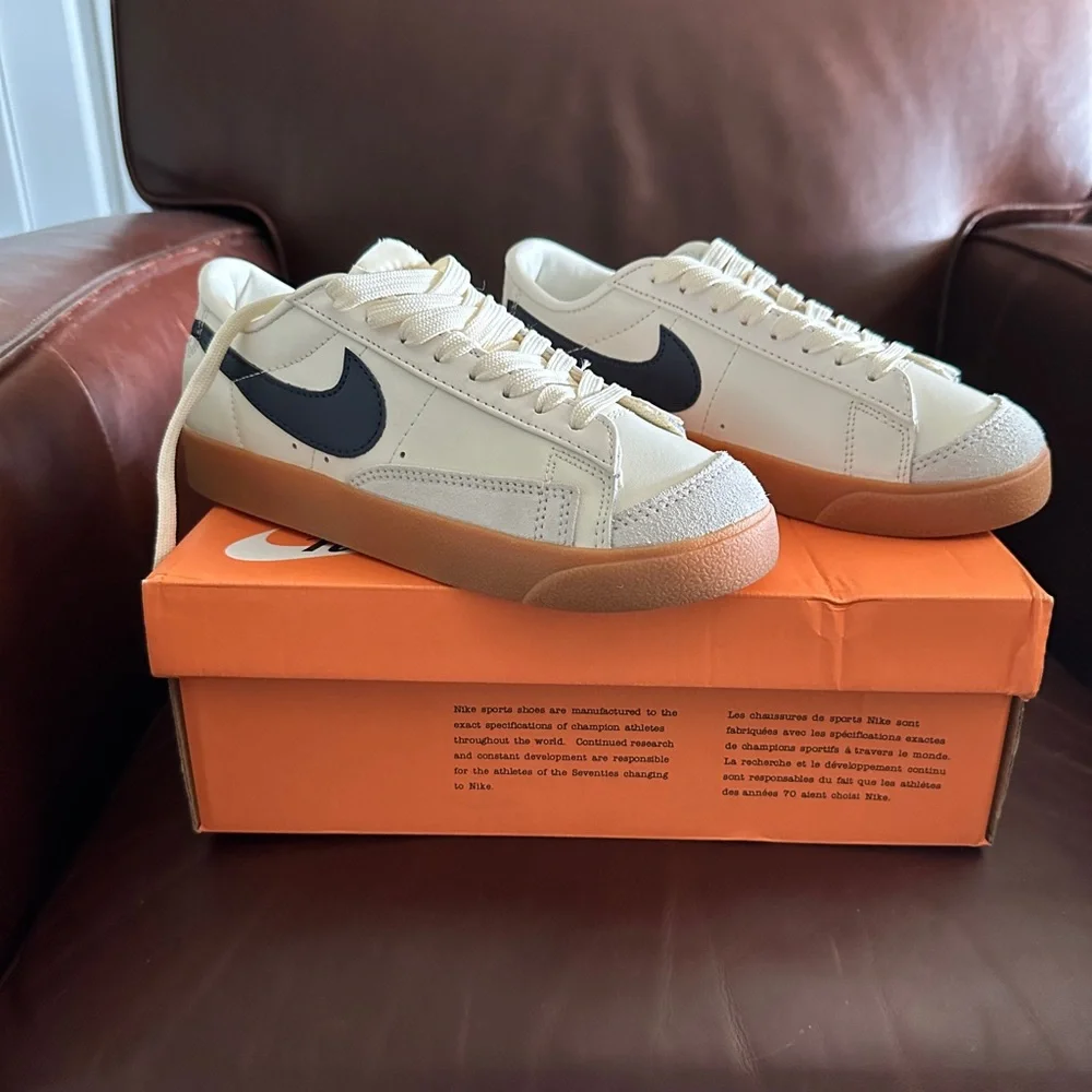 Nike Blazer White Blue Swoosh Gum Sole 6 - Picture 2 of 9